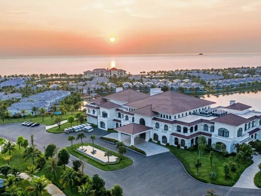 Vinhomes Royal Island